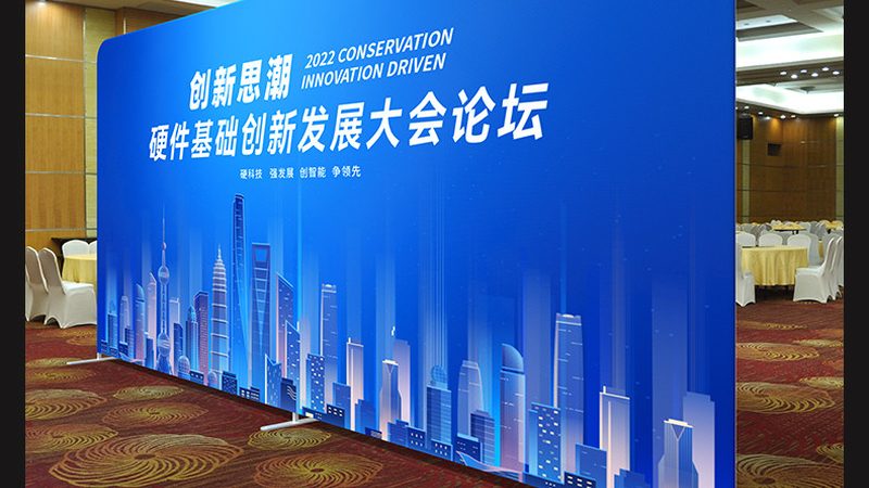 以下是一些业内知名的画册设计公司，供您参考：