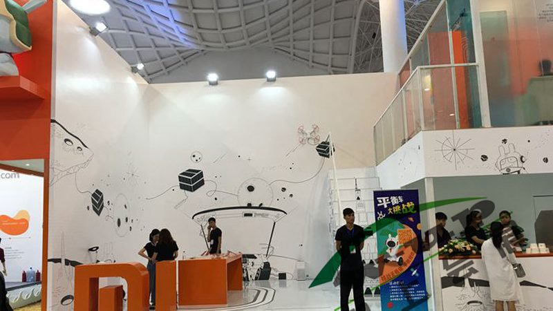 平面设计素材网站主要分为以下几类：
